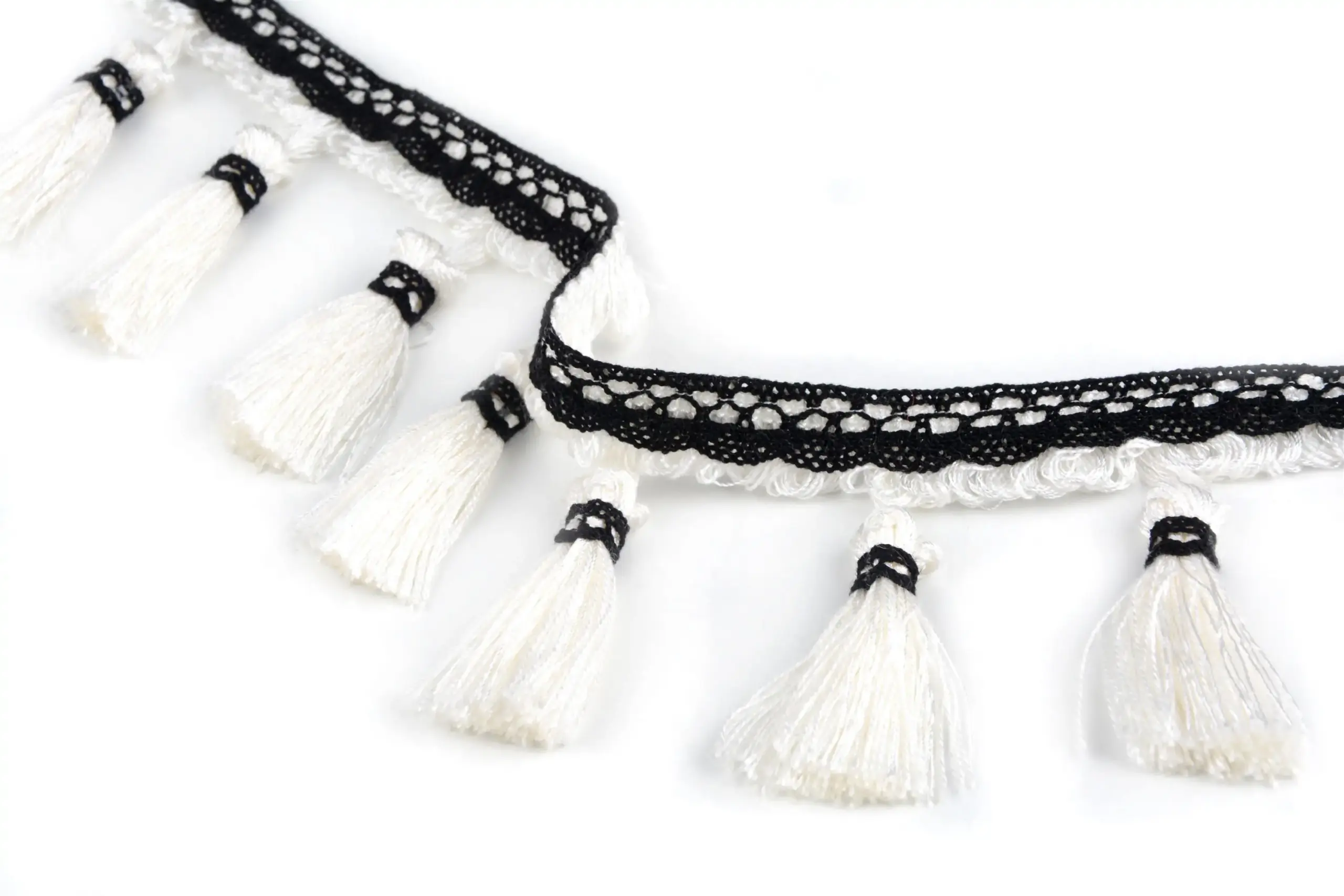 Lucido | Braids & Ribbons