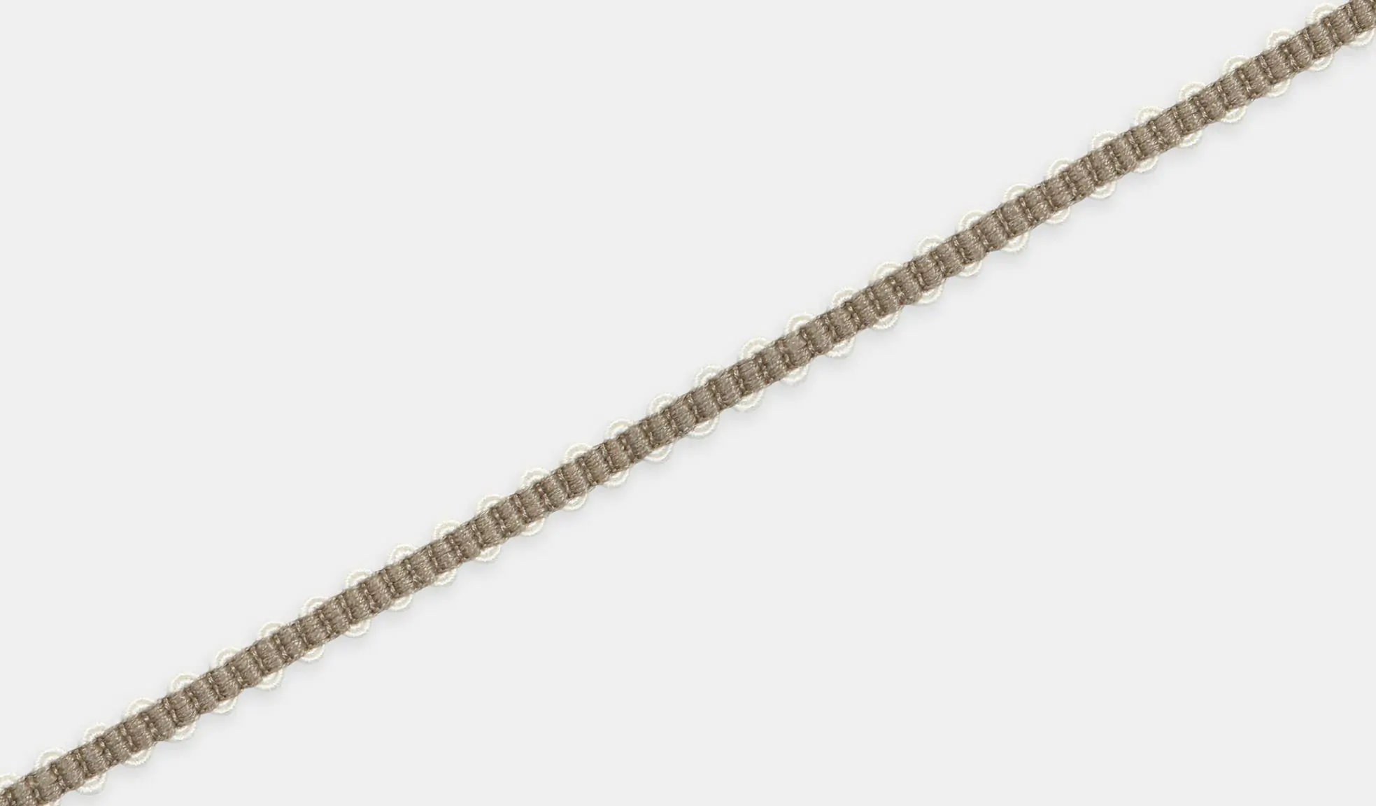 Taupe 06 | Braids & Ribbons