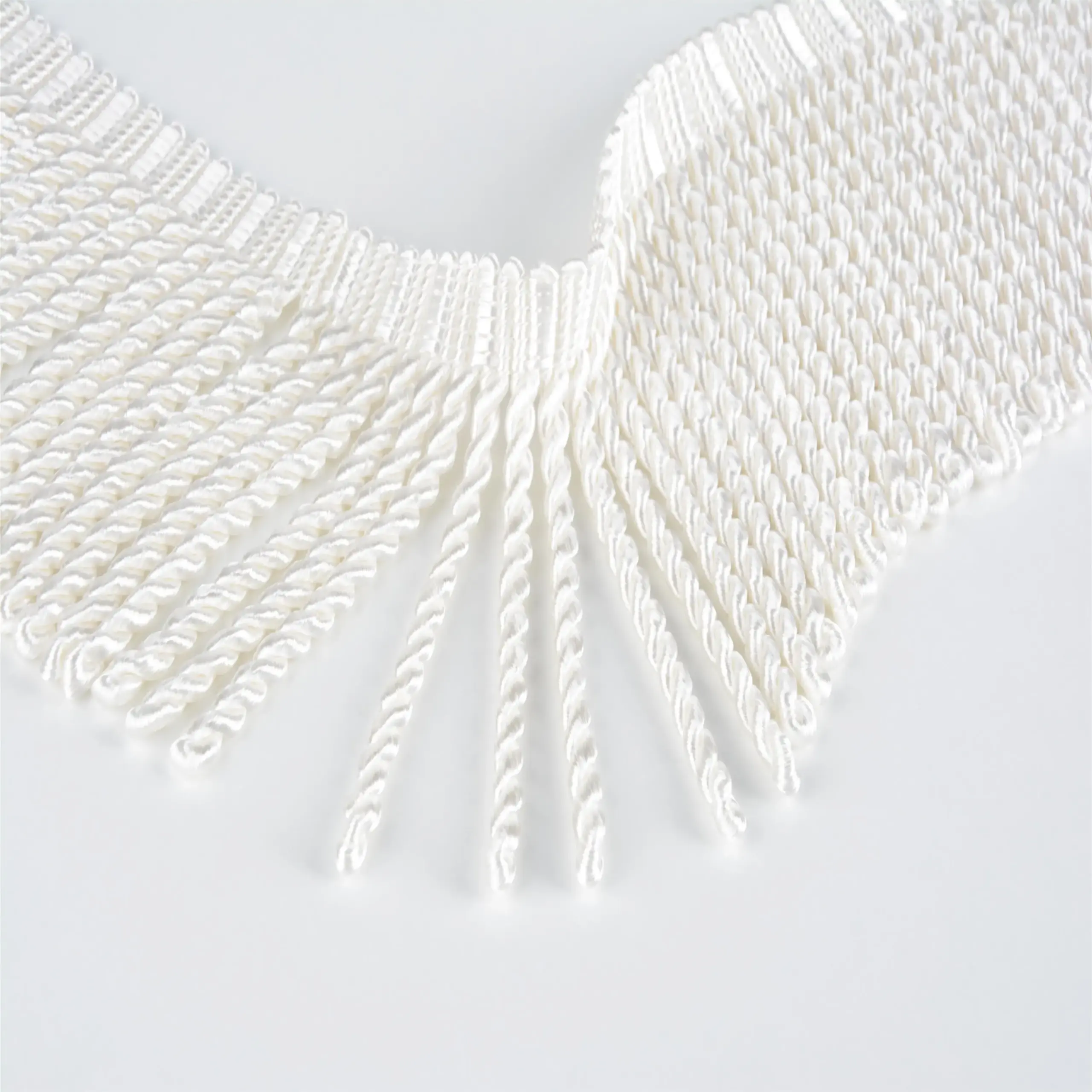 Lucido 01 | Braids & Ribbons