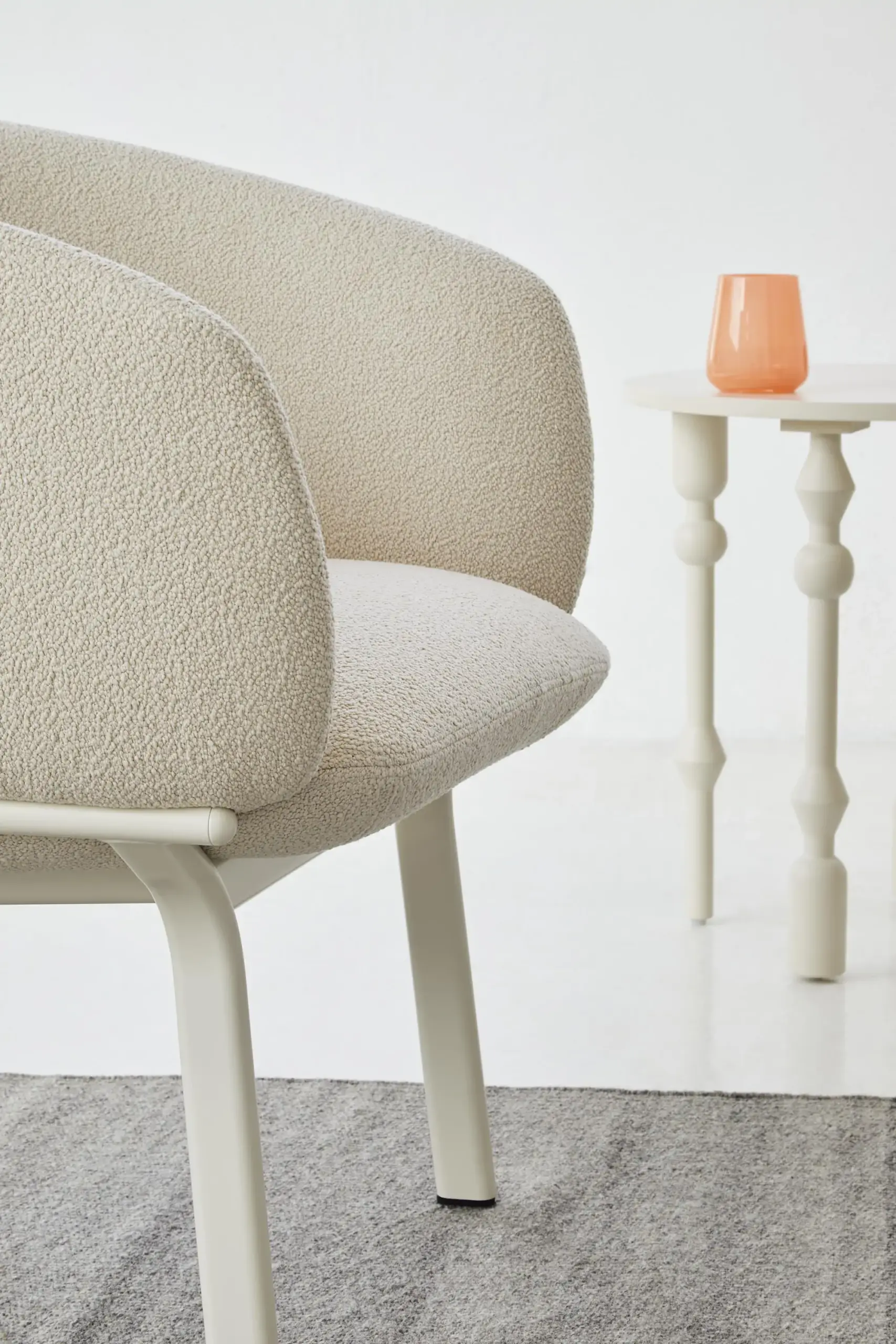 Lucent White 22 | Neve