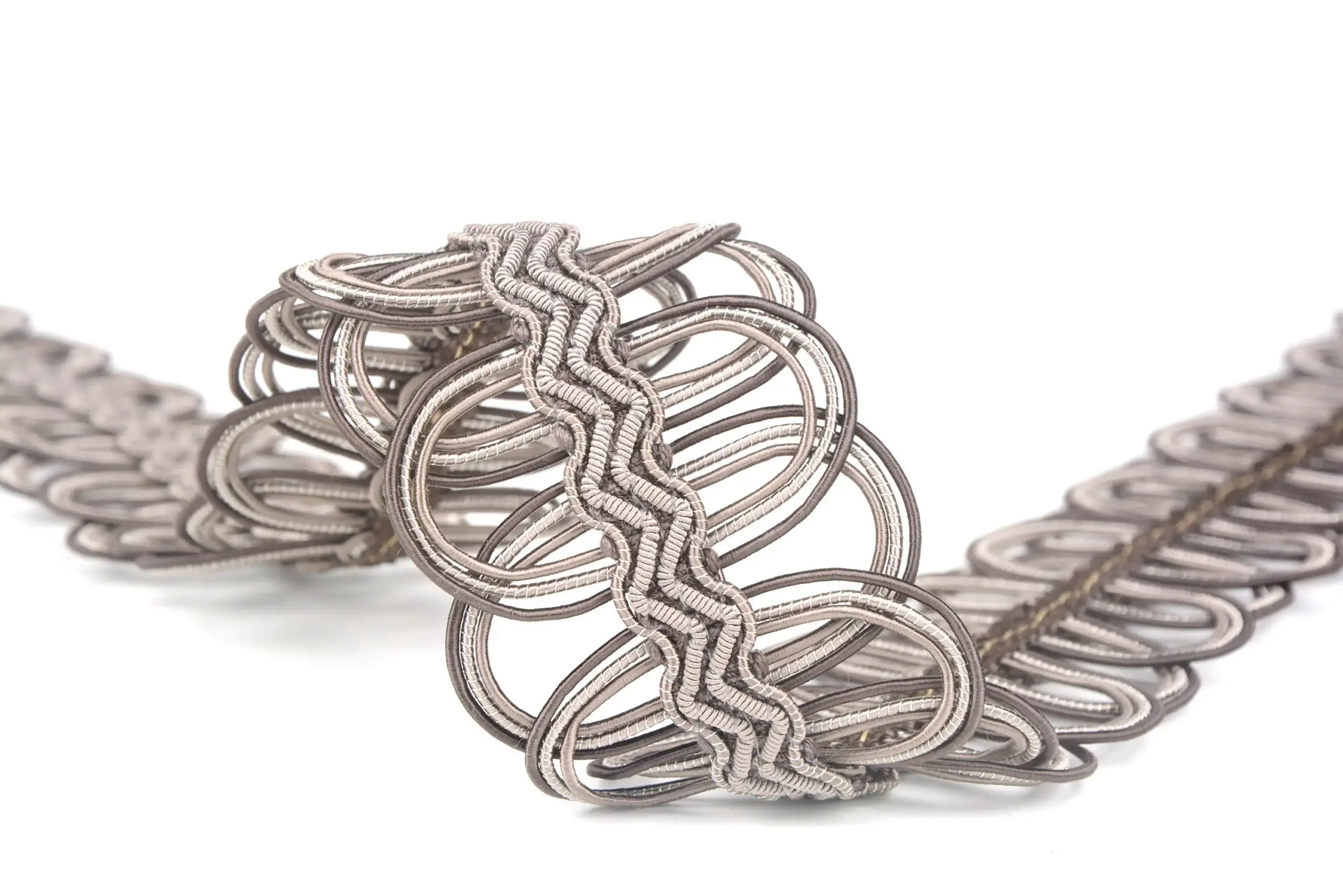Graphite 1607 | Braids & Ribbons