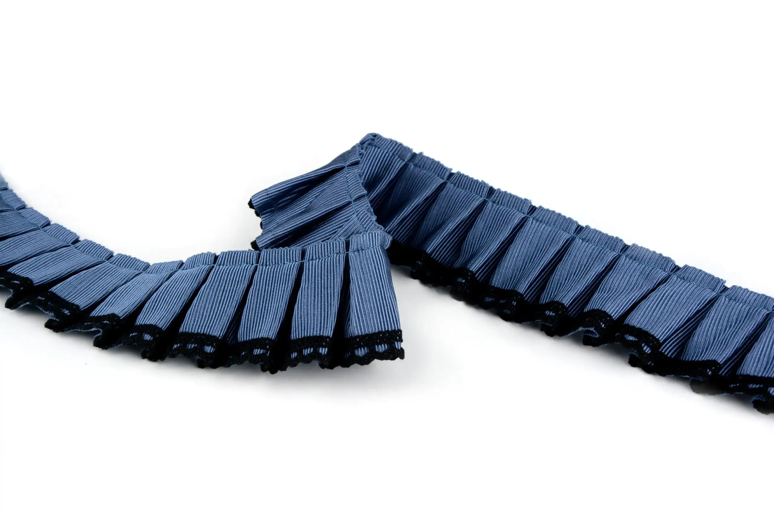 Veneto | Braids & Ribbons