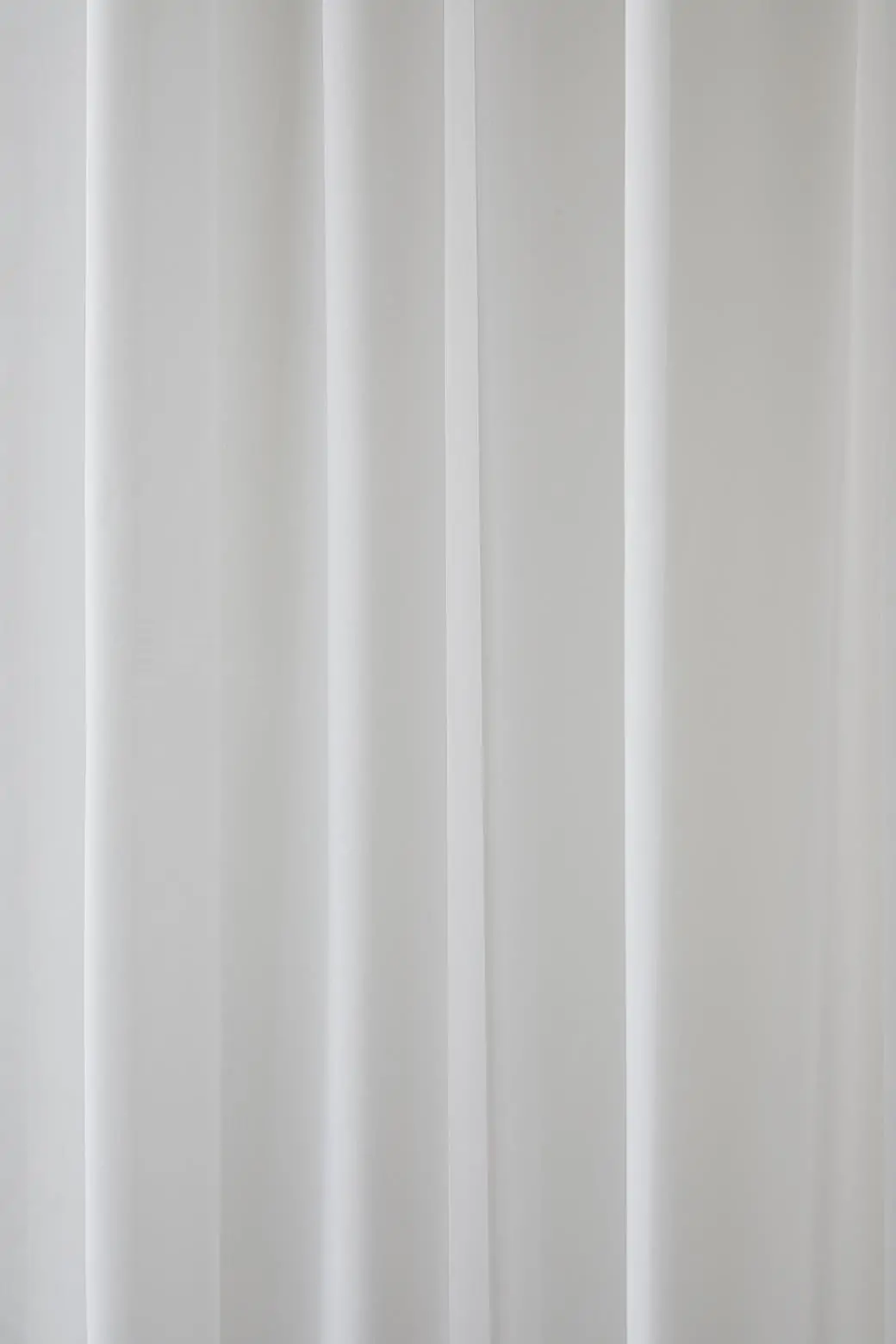 White 01 | Piuma
