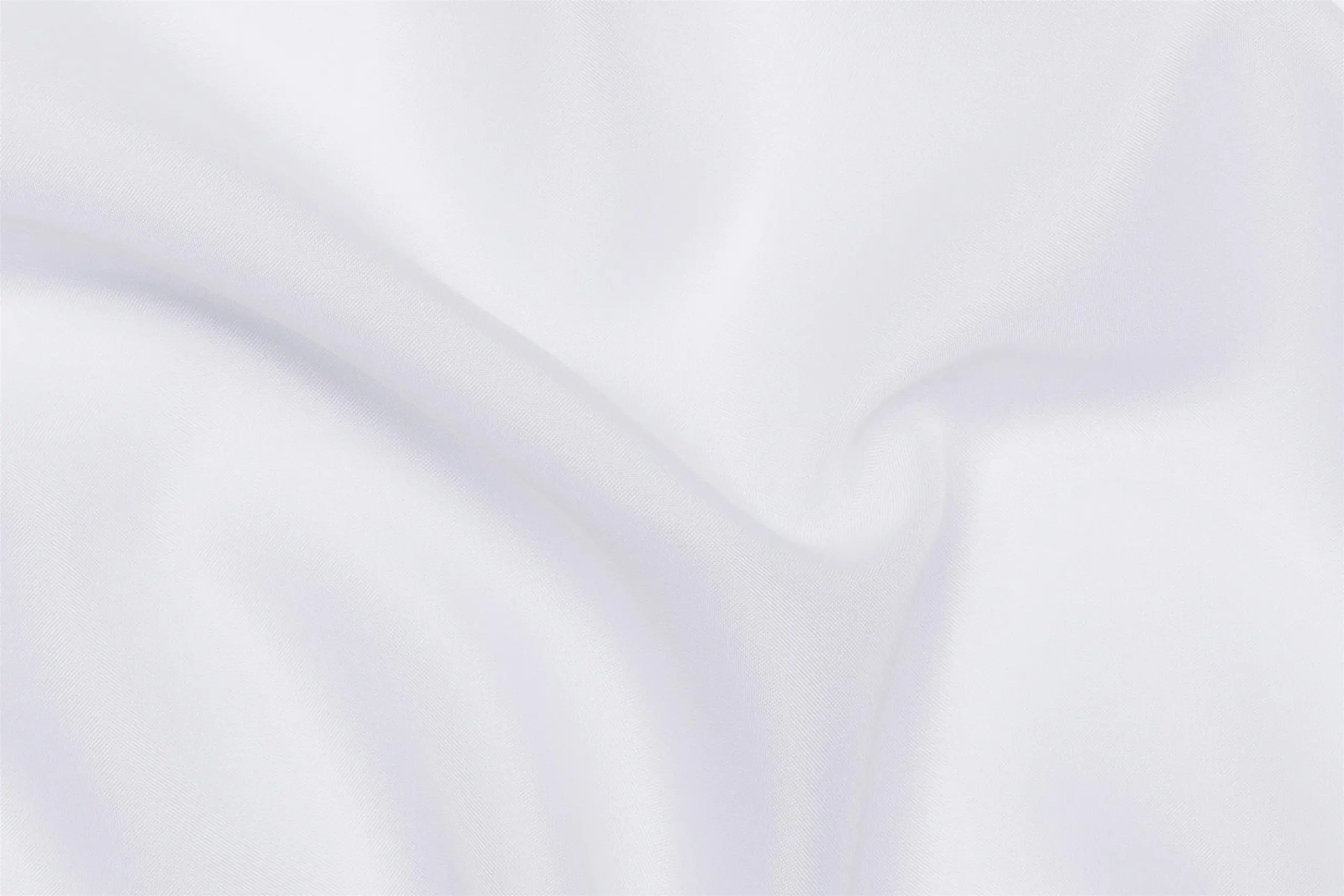 White 01 | Piuma