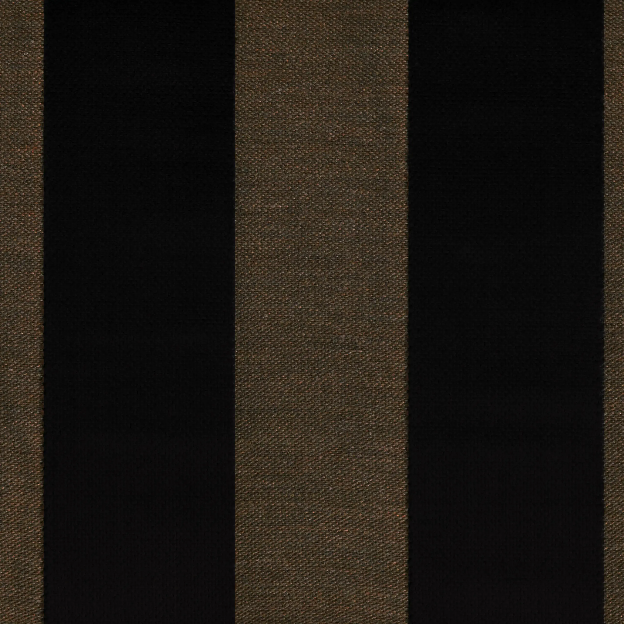 Black 27 | Lars