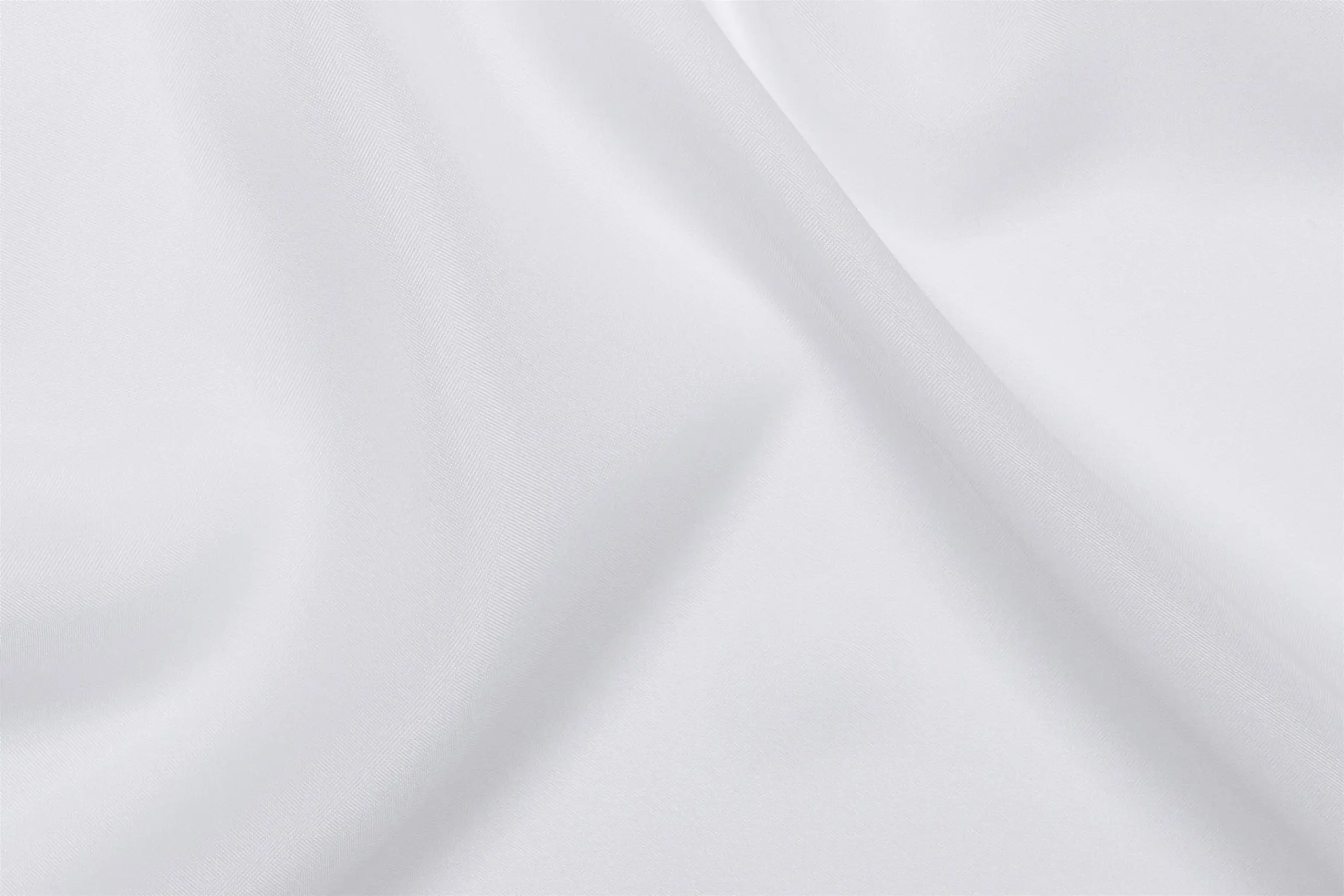 Brilliant White 02 | Piuma