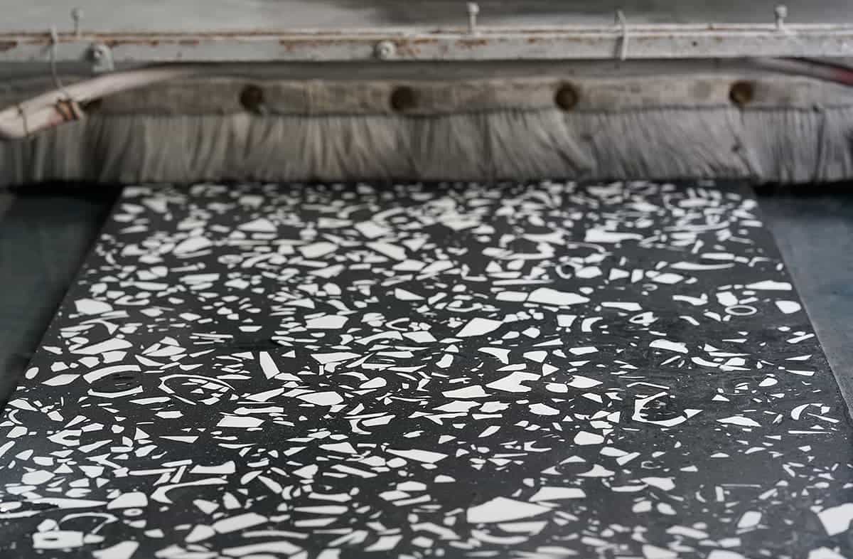 Su | Tiles