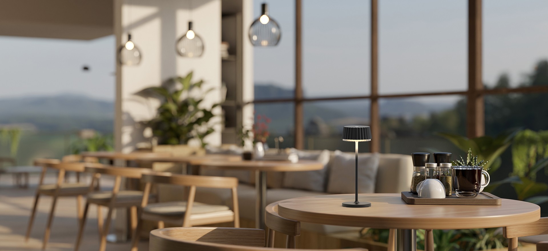 Lisa | Table Lamps