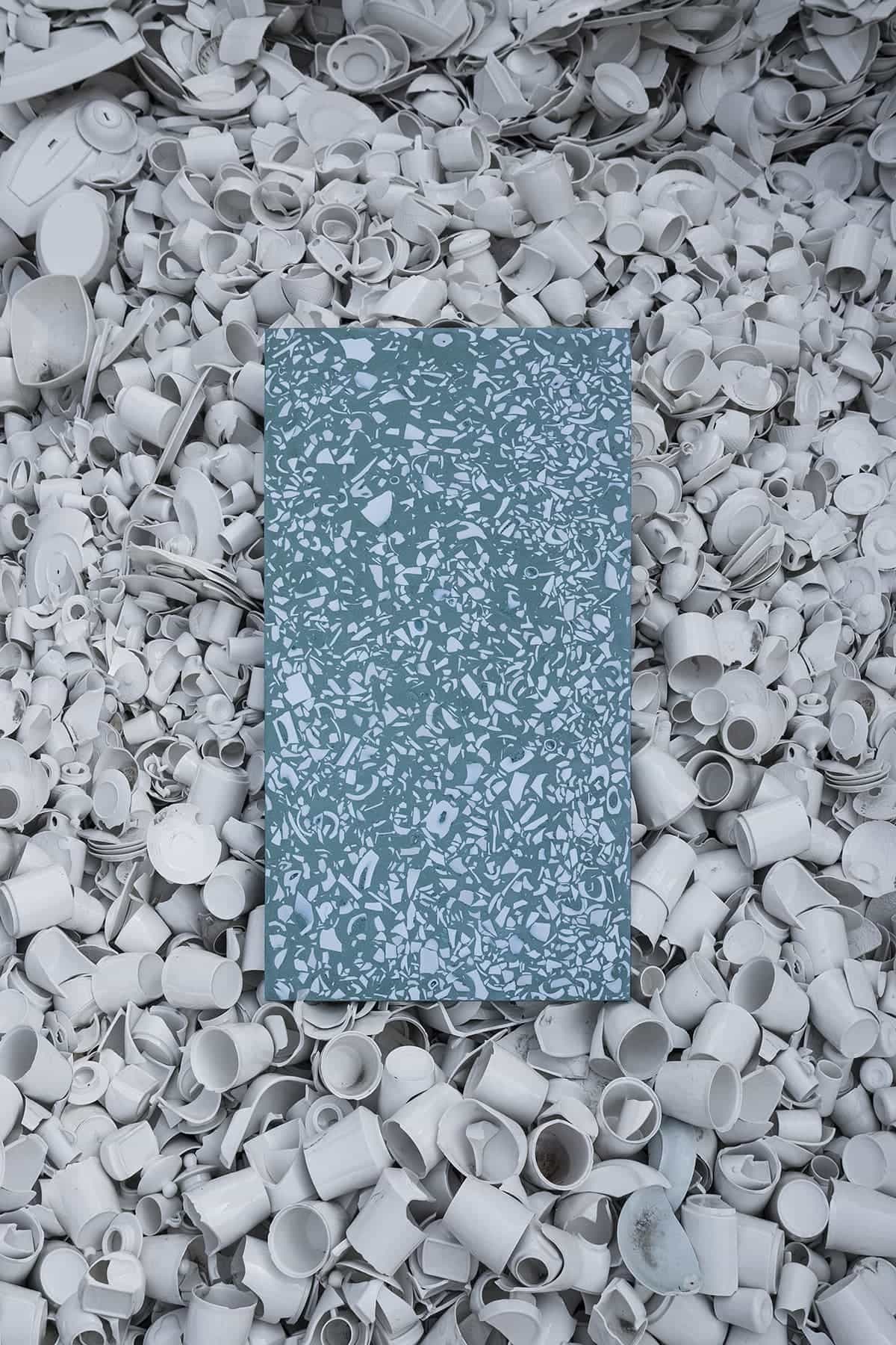 Su | Tiles