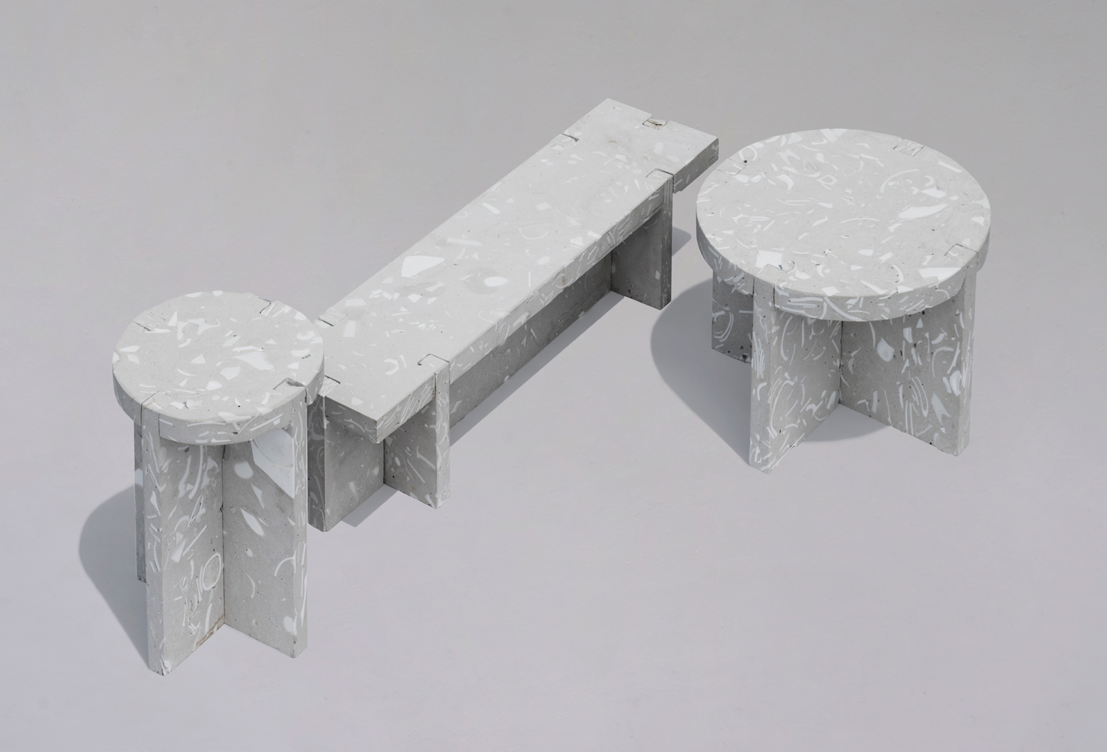 Su | Tiles