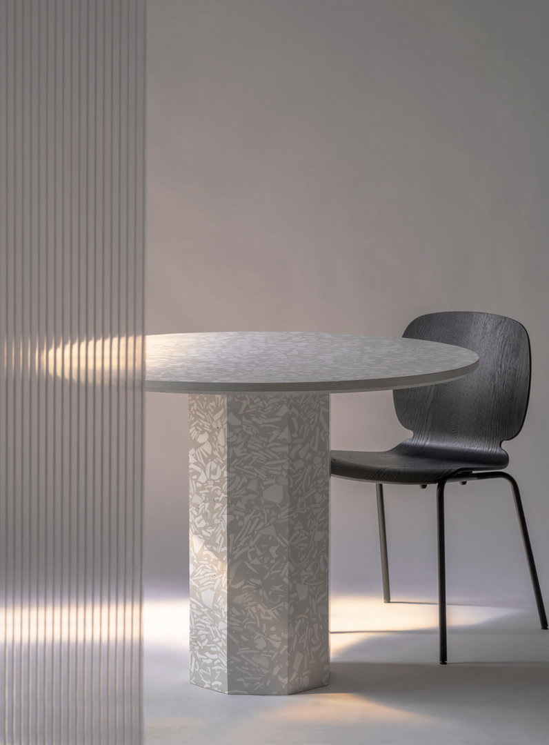 Su | Tiles
