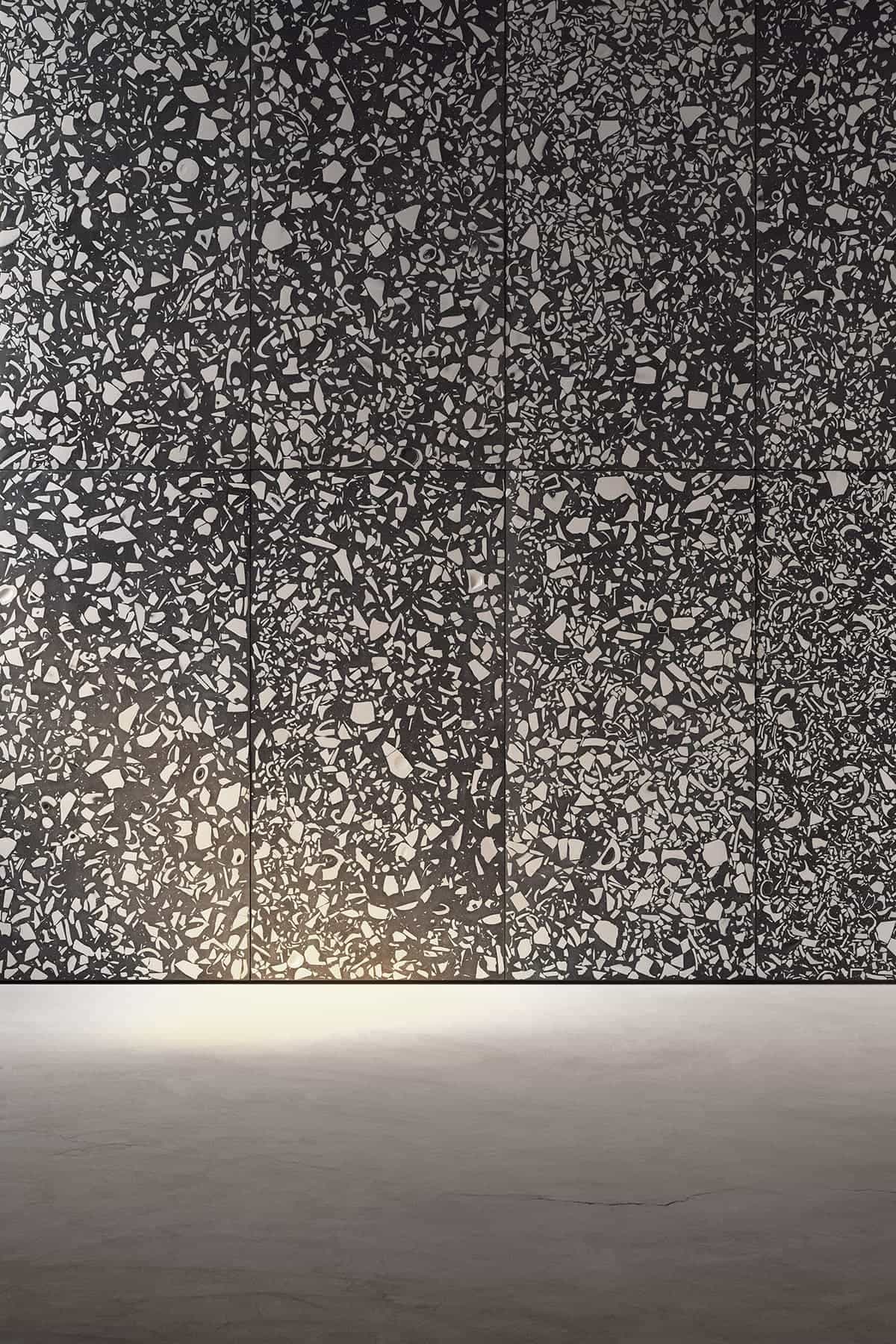 Su | Tiles