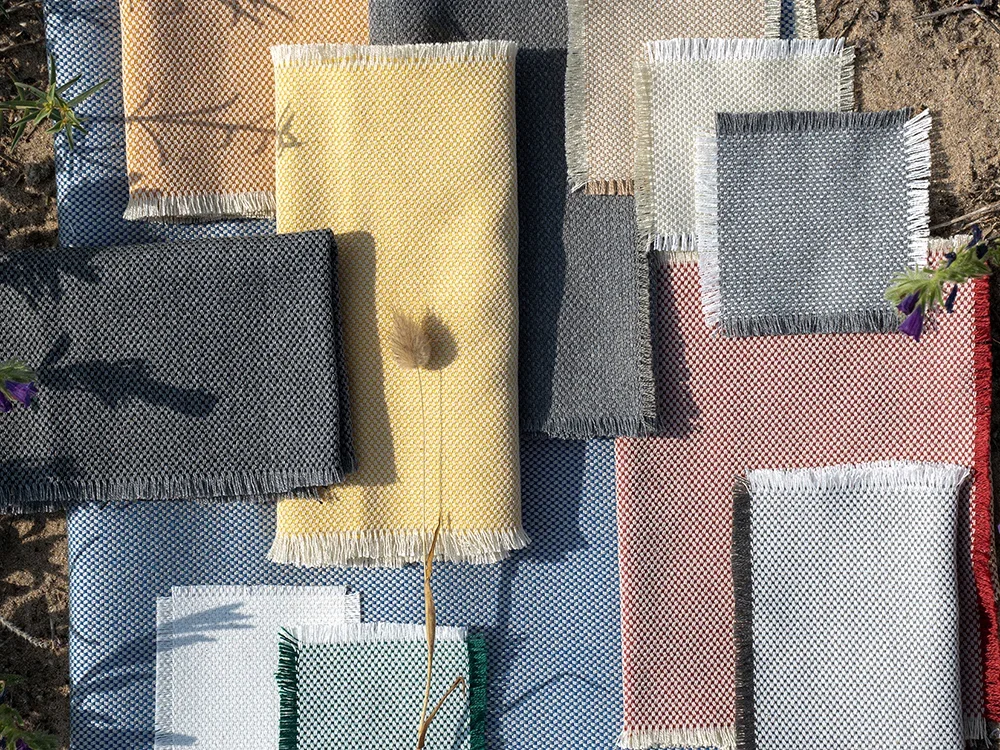 000 | Solution Dyed Acrylic 802